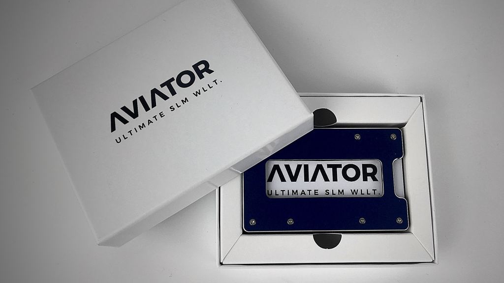 You are currently viewing Super kompakte EDC-Geldbörse: Aviator Ultimate Slim Wallet